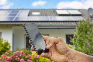 Erfolgreiche energetische Sanierung: Remko-Wärmepumpe im Mittelpunkt