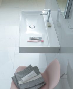 Puristisches Design und optimierte Ablageflächen - Duravit