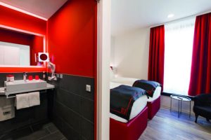 Roth sieht Rot: Dormero Hotel mit designstarken Bädern - Kaldewei